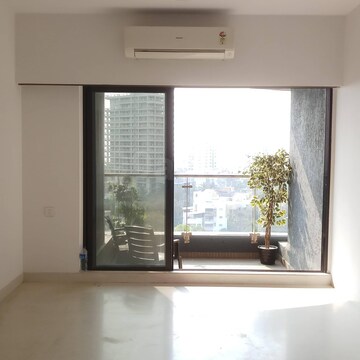 2 BHK Apartment For Sale in Rustomjee Elita, Juhu