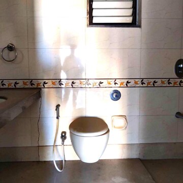 Bathroom in 3.5 BHK Apartment at K Raheja Raheja Classique, Andheri West – for Sale