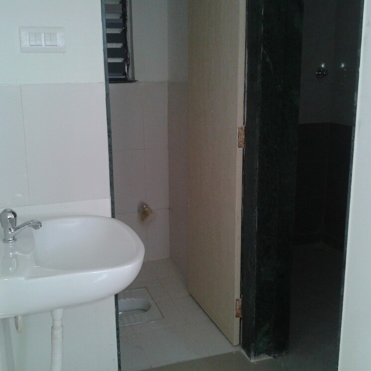 Bathroom, kothari-the-rose 1 Bedroom 450 Sq.Ft. Apartment In Dighi Pune 2157064