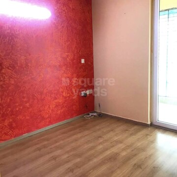 Room in 3 BHK Apartment at Ansal Esencia - Sovereign Floors, Sector 67 – for Rent
