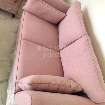 Living Room in 2 BHK Apartment at Andheri West – for Rent