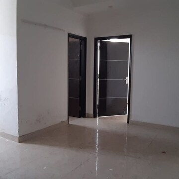 Room in 2 BHK Apartment at Kst Chattarpur Villas, Chattarpur – for Rent