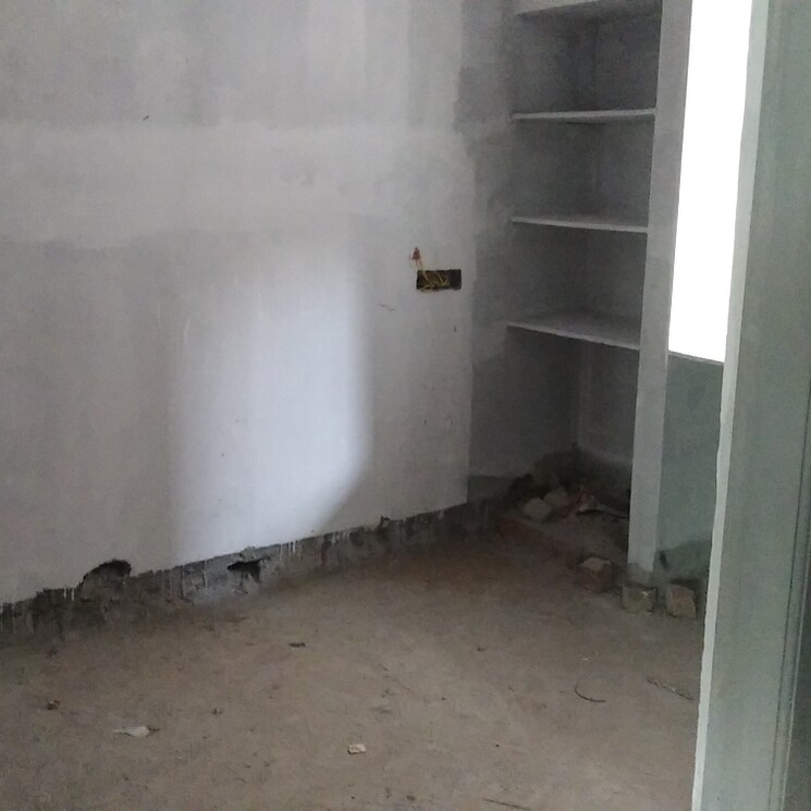 Room, shanthi nagar 4 Bedroom 100 Sq.Yd. Builder Floor In Shanthi Nagar Hyderabad 2297029