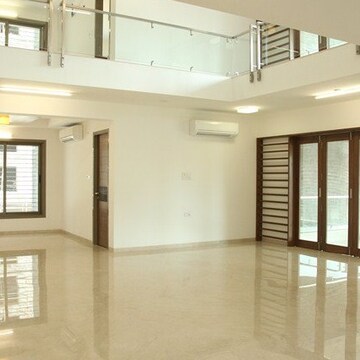 Room in 4 BHK Apartment at Vesu – for Sale