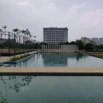 Swimming Pool in 3 BHK Apartment at Emaar Emerald Floors, Sector 65 – for Rent