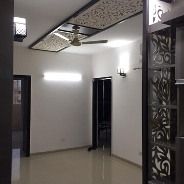 Room in 3 BHK Apartment at Emaar Emerald Floors, Sector 65 – for Rent