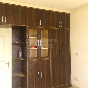 Room in 3 BHK Apartment at Tulip White, Sector 69 – for Rent