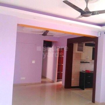 Room in 3 BHK Apartment at Tulip White, Sector 69 – for Rent