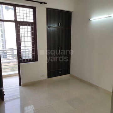 Room in 3 BHK Apartment at Tulip Orange, Sector 70 – for Rent