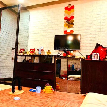 Furnished Amenities in 3 BHK Apartment at Ajmera Beverly Hills and Royal Empire, Andheri West – for Sale
