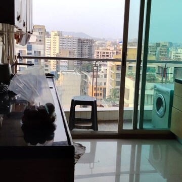 2 BHK Apartment – Garden View at Juhu - for Rent