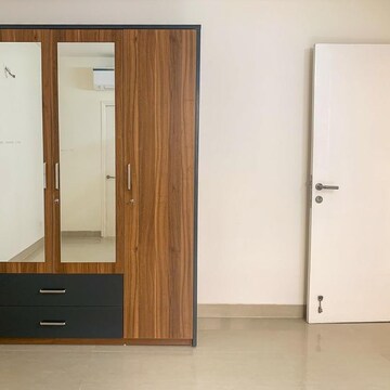 Bedroom in 3 BHK Apartment at Emaar Emerald Floors Premier, Sector 65 – for Rent