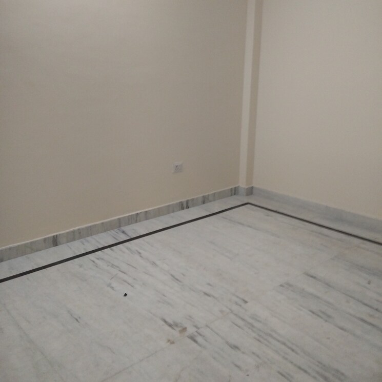 Room, mayur vihar phase 1 2.5 Bedroom 670 Sq.Ft. Builder Floor In Mayur Vihar Phase 1 Delhi 2620052