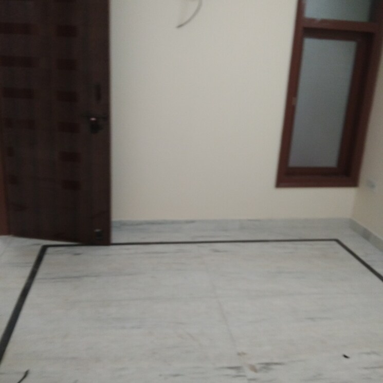 Room, mayur vihar phase 1 2.5 Bedroom 670 Sq.Ft. Builder Floor In Mayur Vihar Phase 1 Delhi 2620052