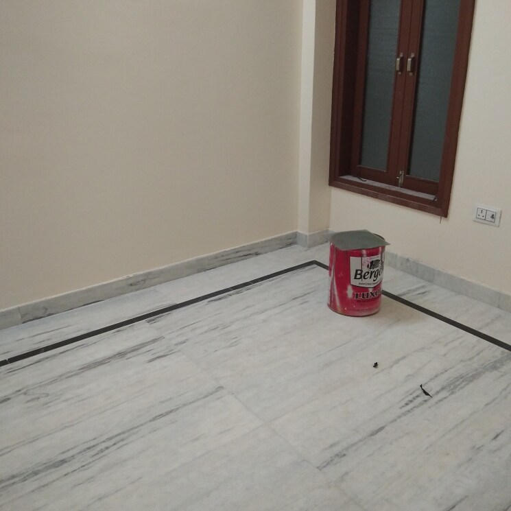 Room, mayur vihar phase 1 2.5 Bedroom 670 Sq.Ft. Builder Floor In Mayur Vihar Phase 1 Delhi 2620052