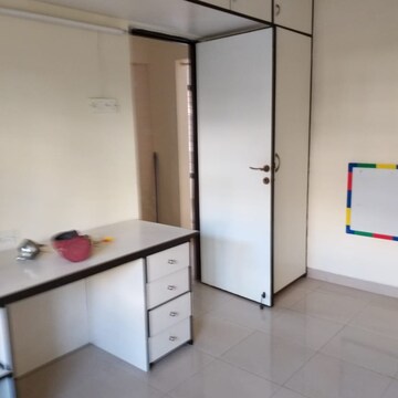 Bedroom in 2 BHK Apartment at Samartha Deep, Andheri West – for Rent