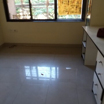 Room in 2 BHK Apartment at Samartha Deep, Andheri West – for Rent