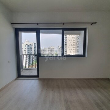 Room in 2 BHK Apartment at Ireo Skyon, Sector 60 – for Rent
