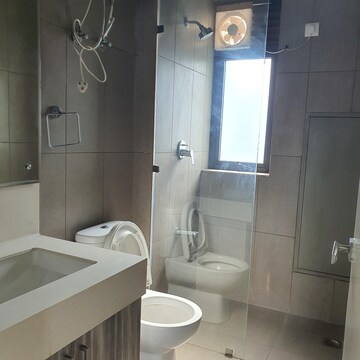 Bathroom in 2 BHK Apartment at Ireo Skyon, Sector 60 – for Rent