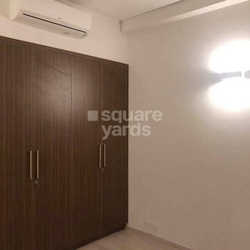 Room in 3 BHK Apartment at Ireo Skyon, Sector 60 – for Rent