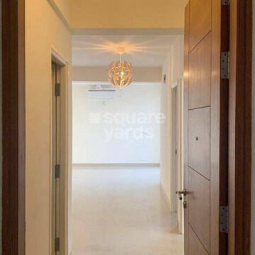 Room in 4 BHK Apartment at Emaar Emerald Floors Premier, Sector 65 – for Rent