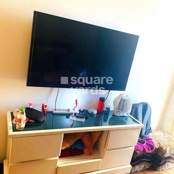 Room in 3 BHK Apartment at M3M Merlin, Sector 67 – for Rent