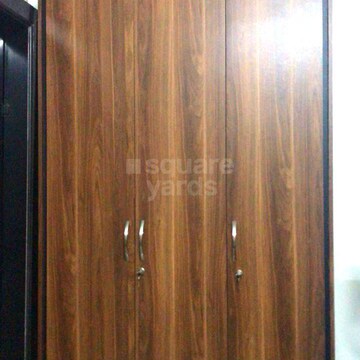  2 BHK Apartment at Lokhandwala Complex Andheri – for Rent