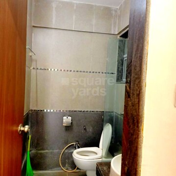 Bathroom in 3 BHK Apartment at HDIL Metropolis Residences, Andheri West – for Rent