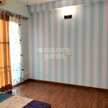 Room in 3 BHK Apartment at Emaar The Palm Drive-The Premier Terraces, Sector 66 – for Rent