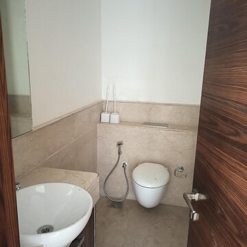 Bathroom in 4 BHK Apartment at M3M Golf Estate, Sector 65 – for Rent