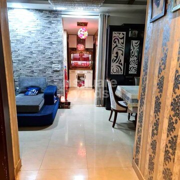 Room in 3 BHK Apartment at GPL Eden Heights, Sector 70 – for Rent