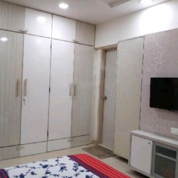 Bedroom in 2.5 BHK Apartment at Gundecha Symphony, Andheri West – for Rent