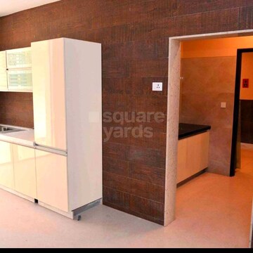 Attached Bathroom in 4 BHK Apartment at Juhu – for Rent
