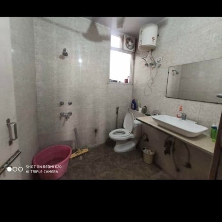 Bathroom, himgiri-enclave 2.5 Bedroom 60 Sq.Yd. Apartment In Burari Delhi 2672600