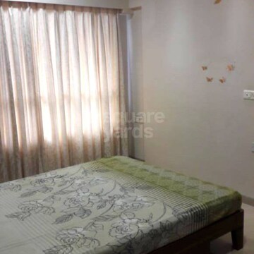 Bedroom in 2 BHK Apartment at Gundecha Symphony, Andheri West – for Rent