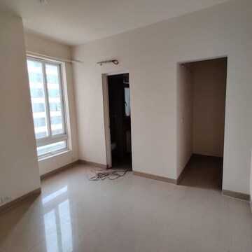 Bedroom in 2 BHK Apartment at Emaar Emerald Estate, Sector 65 – for Rent