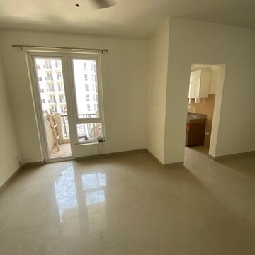 Room in 3 BHK Apartment at Emaar Emerald Estate, Sector 65 – for Rent