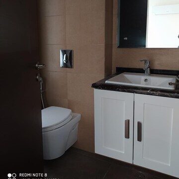 Bathroom in 3 BHK Apartment at Emaar Emerald Estate, Sector 65 – for Rent