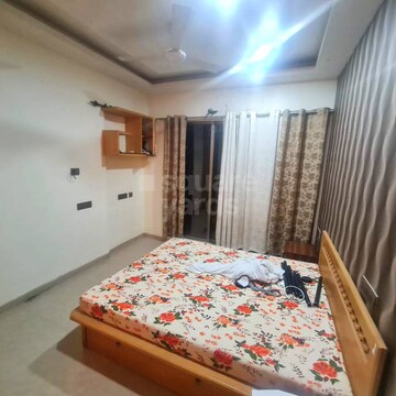 Bedroom in 3 BHK Apartment at Andheri West – for Rent