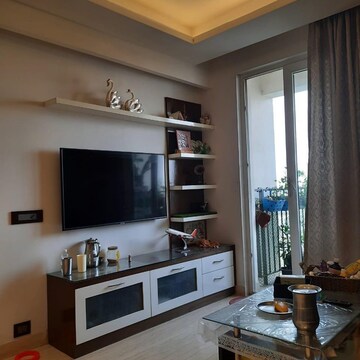 Room in 3 BHK Apartment at Conscient Heritage One, Sector 62 – for Rent