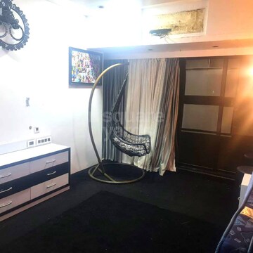 Bedroom in 2 BHK Apartment at Pearl Heights, Andheri West – for Rent