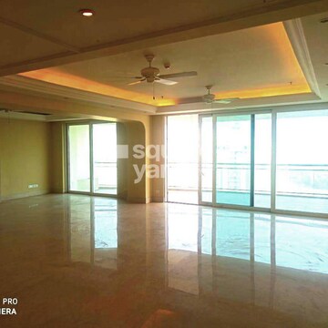 Bedroom in 4 BHK Apartment at DLF The Magnolias, Dlf Phase V – for Rent