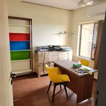 2 BHK Apartment For Sale in Motwani Deep Tower, Oshiwara