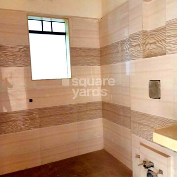  2 BHK Apartment at Yari Road – for Sale
