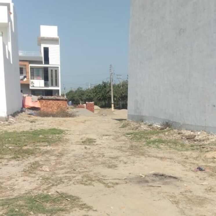 Exterior View, dlf colony  100 Sq.Yd. Plot In Dlf Colony Rohtak 2733368