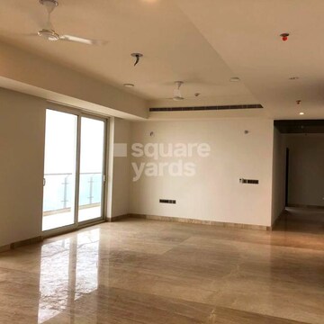 Room in 4 BHK Apartment at Mahindra Luminare, Sector 59 – for Rent