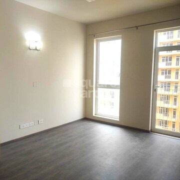 Room in 3 BHK Apartment at Ireo The Corridors, Sector 67a – for Rent
