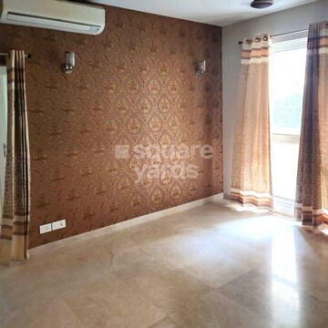 Room in 3 BHK Apartment at Ireo The Corridors, Sector 67a – for Rent