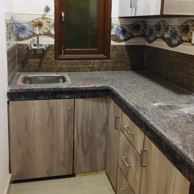 Kitchen, tomar colony 2.5 Bedroom 60 Sq.Yd. Builder Floor In Tomar Colony Delhi 2760768