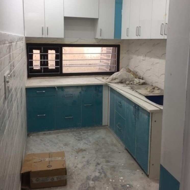 Kitchen, hardev nagar 2.5 Bedroom 80 Sq.Yd. Builder Floor In Hardev Nagar Delhi 2761809